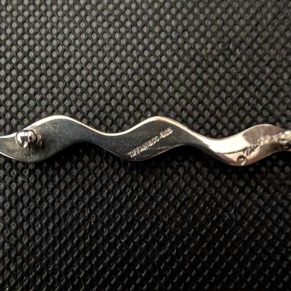 Tiffany and Co sterling silver wave pin - Picture 3 of 6